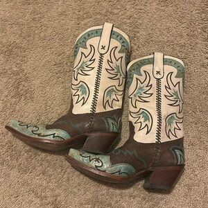 Tony Lama 6.5 women’s boots